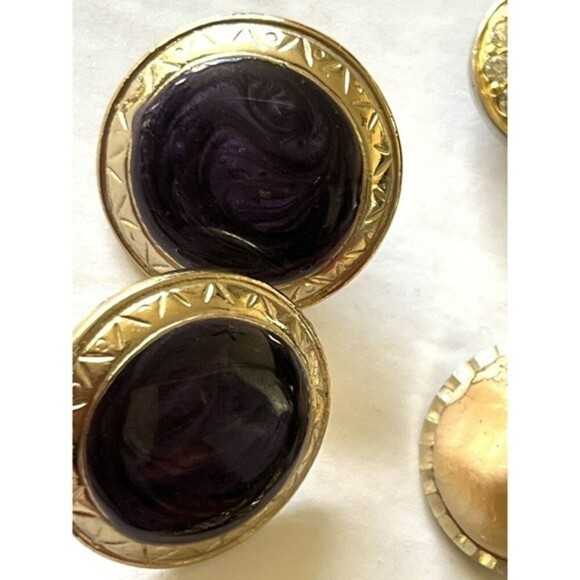 Vintage Lot of 4 Pair Clip on Earrings Gold Tone Enamel Heart Shape Black - Picture 3 of 8